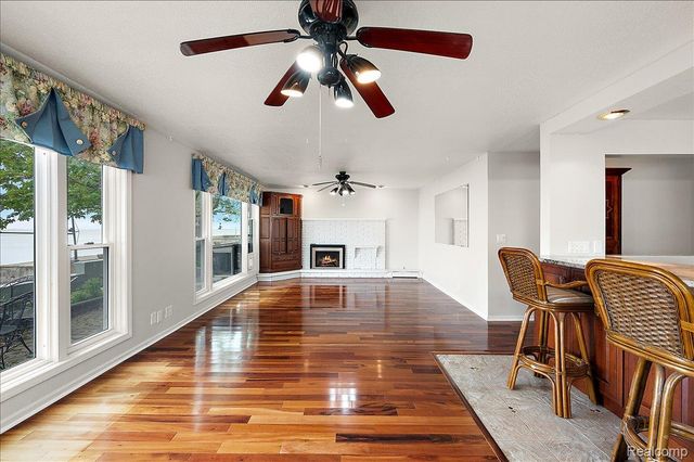 13358 Laplaisance Woods Street, La Salle Township, MI 48145