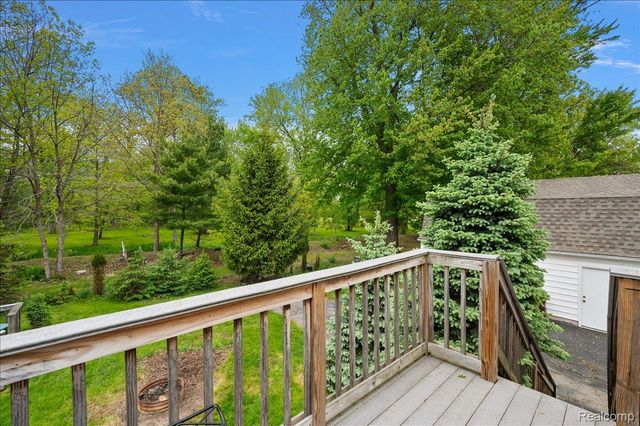 13358 Laplaisance Woods Street, La Salle Township, MI 48145