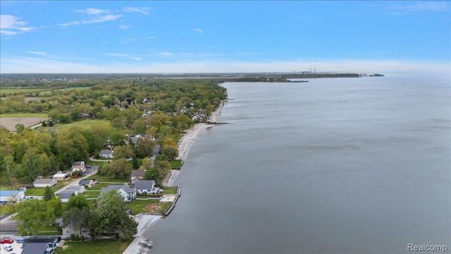 13358 Laplaisance Woods Street, La Salle Township, MI 48145