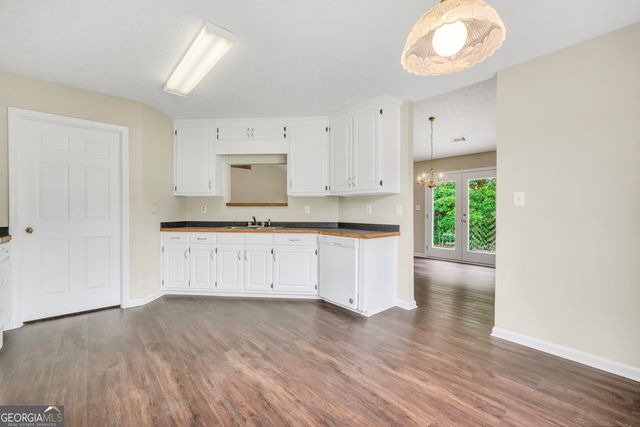 2001 Big Cypress Lane, Locust Grove, GA 30248