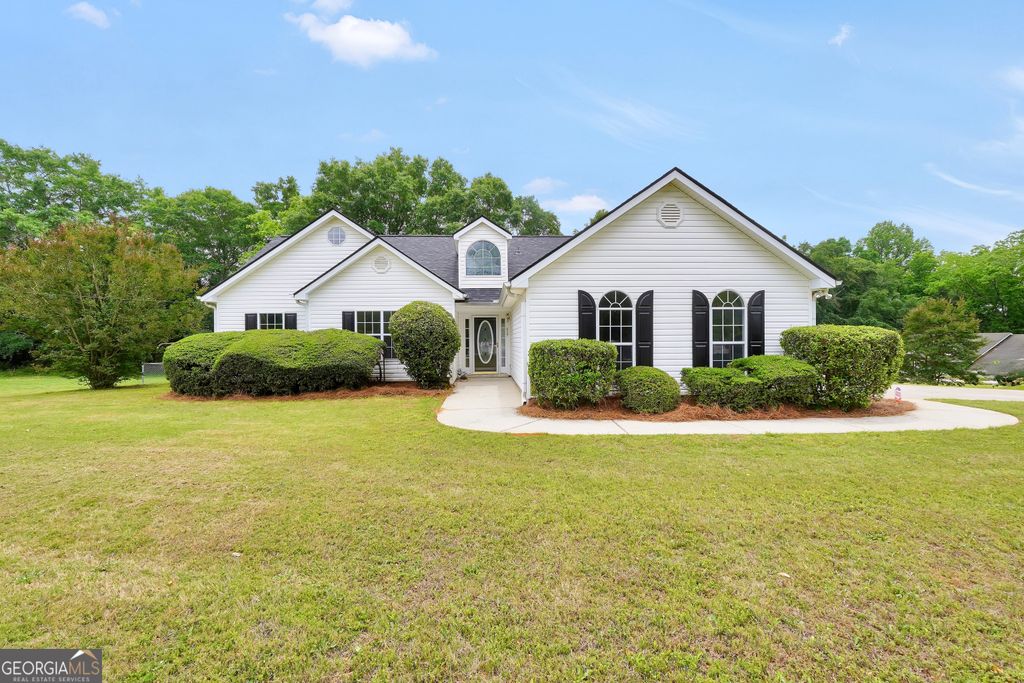 2001 Big Cypress Lane, Locust Grove, GA 30248