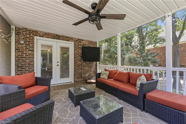2019 La Dora Drive, High Point, NC 27265
