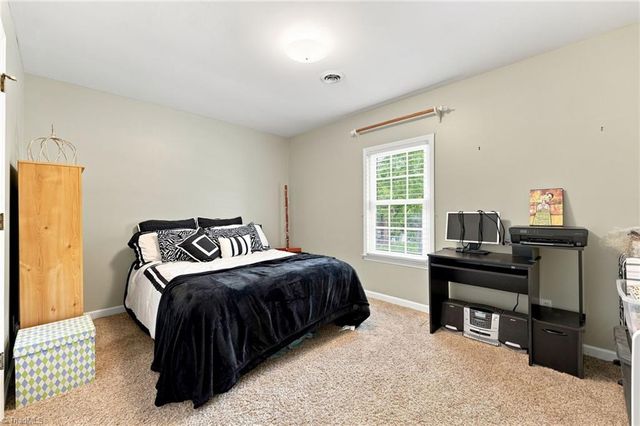 2019 La Dora Drive, High Point, NC 27265