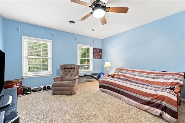 2019 La Dora Drive, High Point, NC 27265