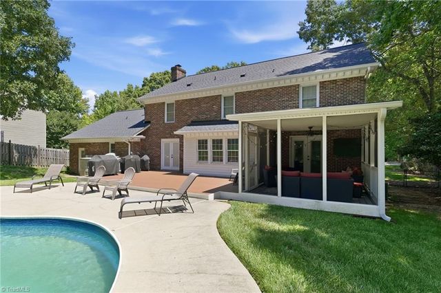 2019 La Dora Drive, High Point, NC 27265