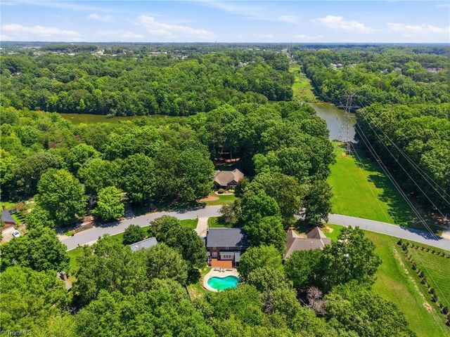 2019 La Dora Drive, High Point, NC 27265