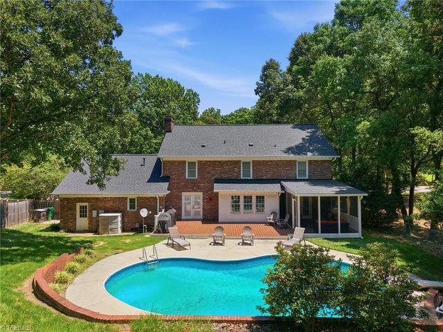 2019 La Dora Drive, High Point, NC 27265
