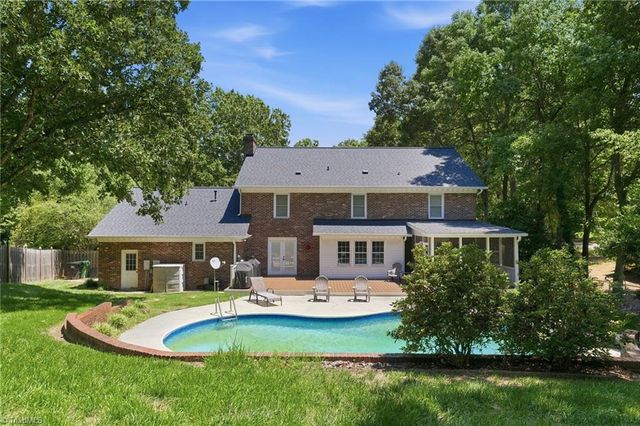 2019 La Dora Drive, High Point, NC 27265