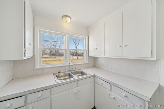 946 S Reavis Road, Claremore, OK 74017