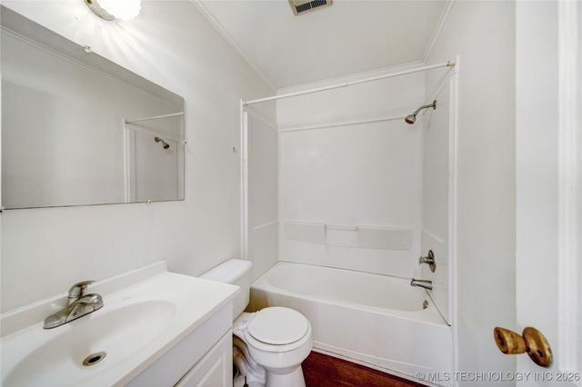 946 S Reavis Road, Claremore, OK 74017