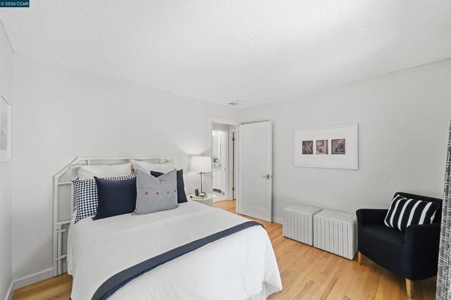 157 Shuey Dr, Moraga, CA 94556