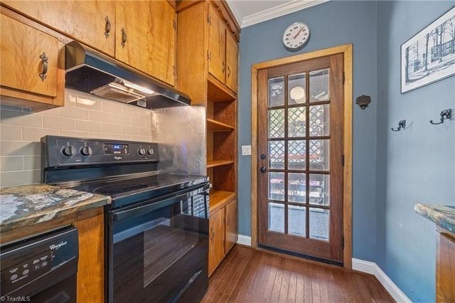 224 W Colonial Drive, Thomasville, NC 27360