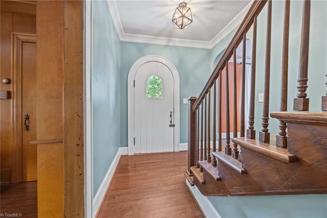 224 W Colonial Drive, Thomasville, NC 27360