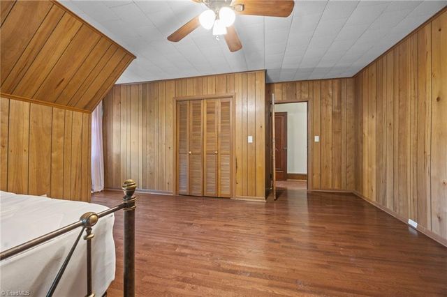 224 W Colonial Drive, Thomasville, NC 27360