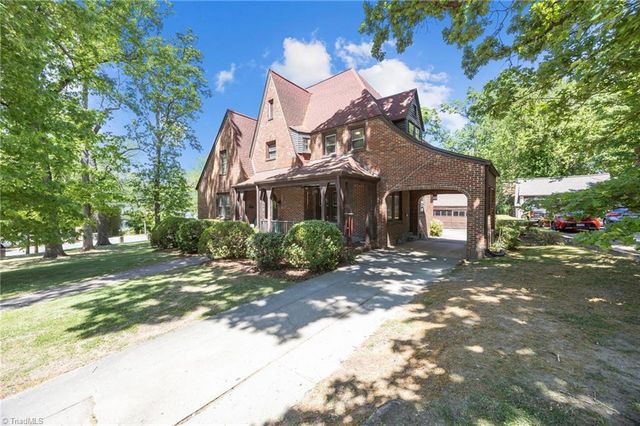 224 W Colonial Drive, Thomasville, NC 27360