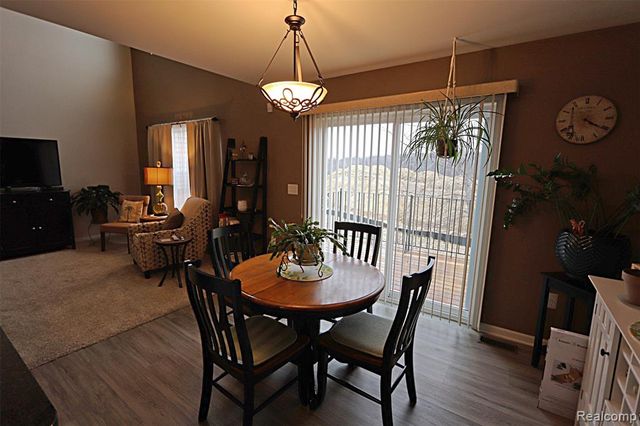 10139 Ridge Run Street 9, Howell, MI 48855