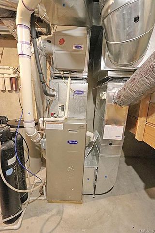 10139 Ridge Run Street 9, Howell, MI 48855