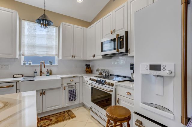 2281 Egret Cove Drive, West Palm Beach, FL 33411