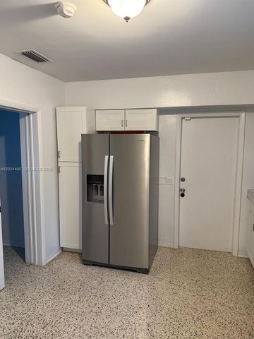 400 Miller Rd, Coral Gables, FL 33146