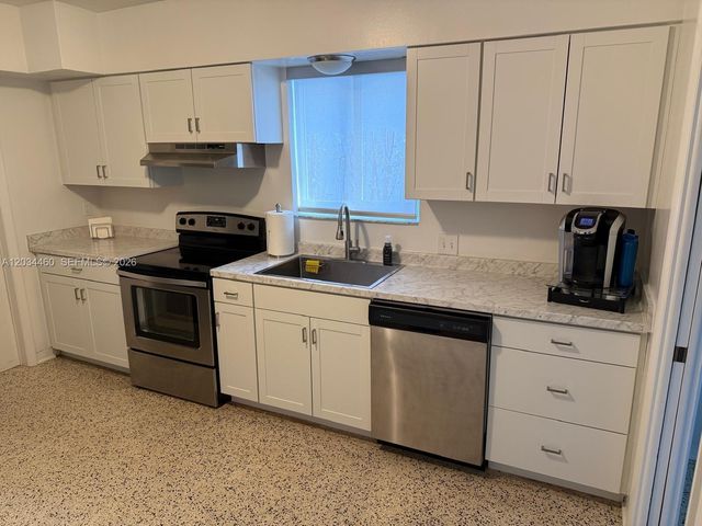 400 Miller Rd, Coral Gables, FL 33146
