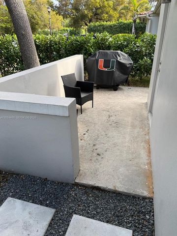 400 Miller Rd, Coral Gables, FL 33146