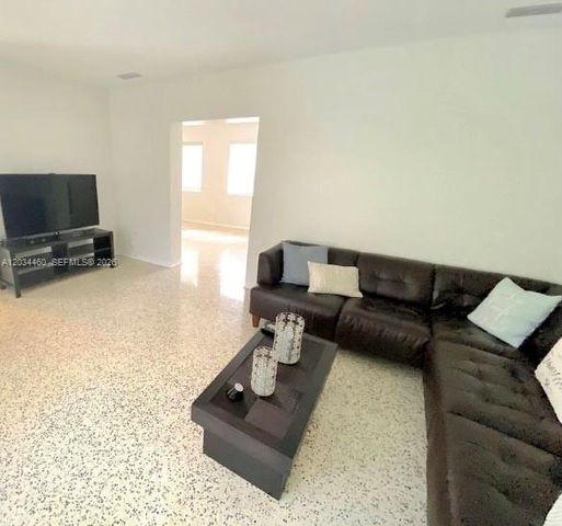 400 Miller Rd, Coral Gables, FL 33146