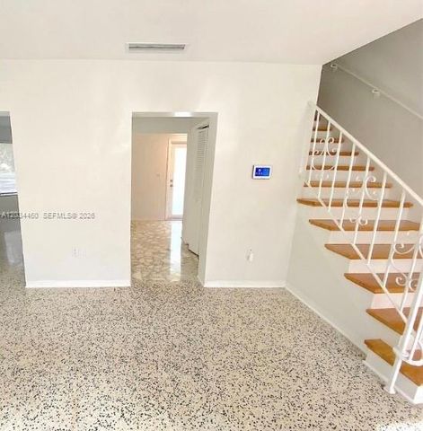 400 Miller Rd, Coral Gables, FL 33146