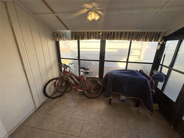 4158 66TH STREET CIRCLE W 4158, Bradenton, FL 34209