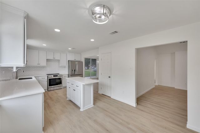 1503 Bamwick Drive, Houston, TX 77090