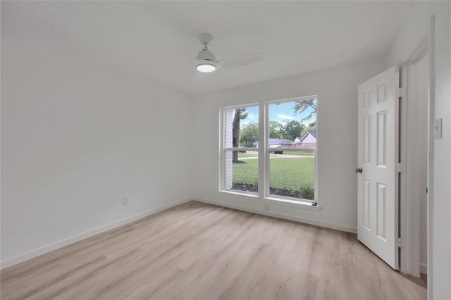 1503 Bamwick Drive, Houston, TX 77090