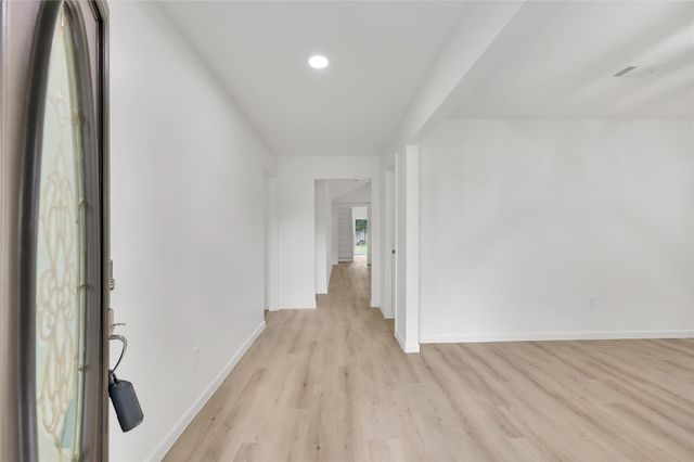 1503 Bamwick Drive, Houston, TX 77090