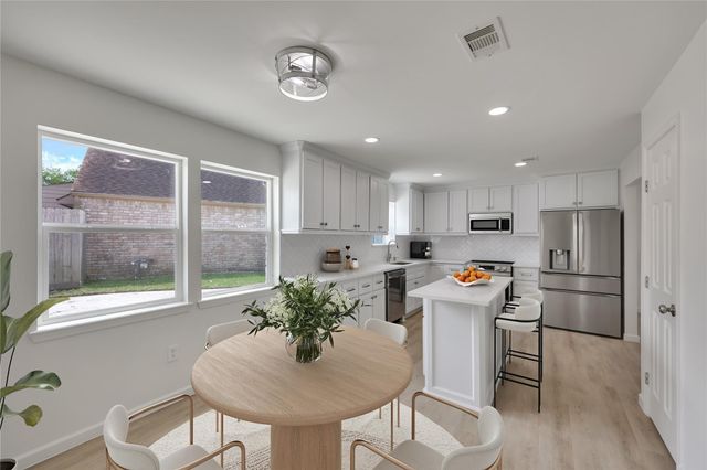 1503 Bamwick Drive, Houston, TX 77090