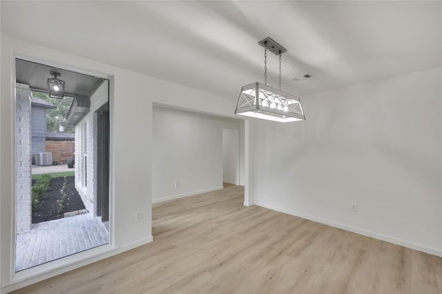 1503 Bamwick Drive, Houston, TX 77090