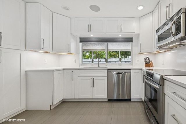 746 SW 2nd Street, Boca Raton, FL 33486