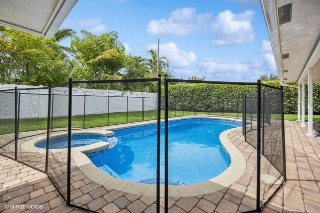 746 SW 2nd Street, Boca Raton, FL 33486