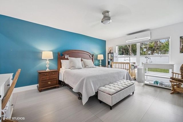 746 SW 2nd Street, Boca Raton, FL 33486