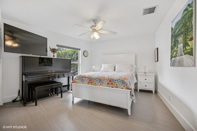 746 SW 2nd Street, Boca Raton, FL 33486