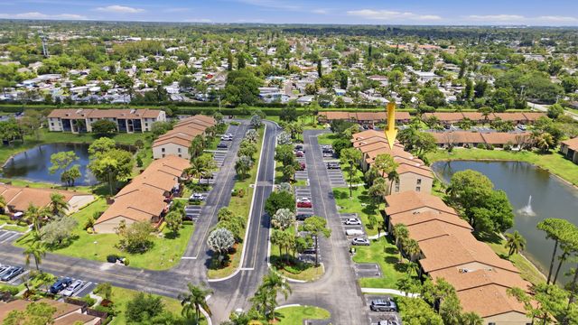 627 Sea Pine Way D1, Greenacres, FL 33415