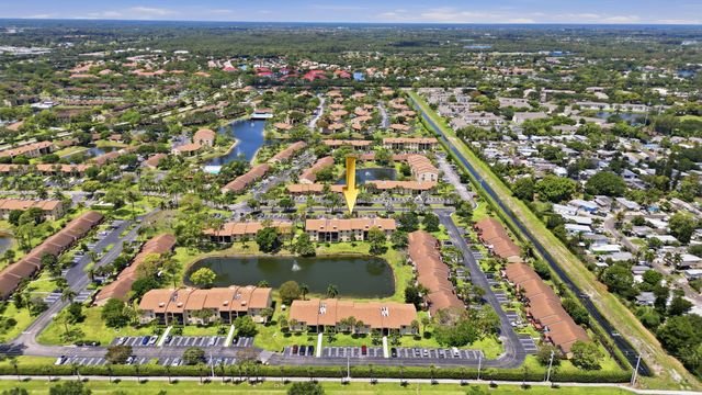 627 Sea Pine Way D1, Greenacres, FL 33415