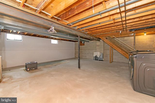 329 GREEN ST, Beverly, NJ 08010