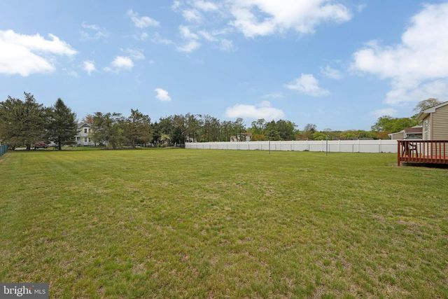 329 GREEN ST, Beverly, NJ 08010