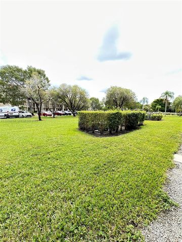 1301 SW 142nd Ave 111H, Pembroke Pines, FL 33027