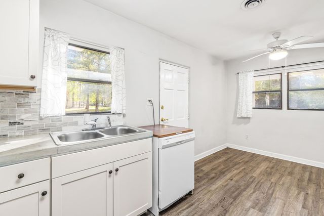 300 Barclay Road, Chapel Hill, NC 27516