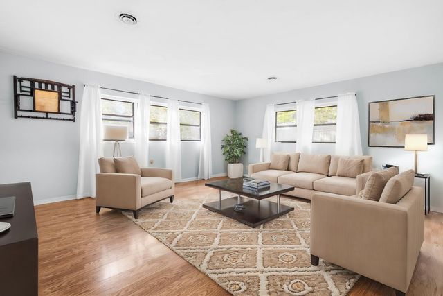 300 Barclay Road, Chapel Hill, NC 27516