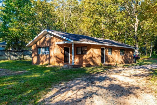 300 Barclay Road, Chapel Hill, NC 27516