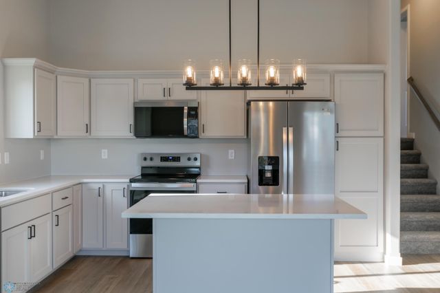 1113 60th Avenue W, West Fargo, ND 58078