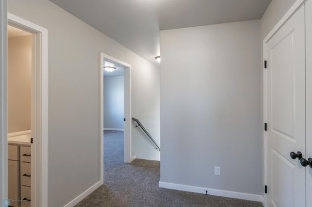 1113 60th Avenue W, West Fargo, ND 58078