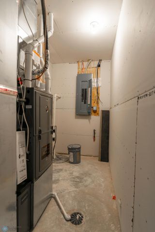 1113 60th Avenue W, West Fargo, ND 58078