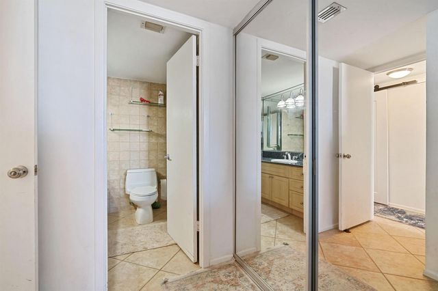 18021 Biscayne Boulevard 504, Aventura, FL 33160