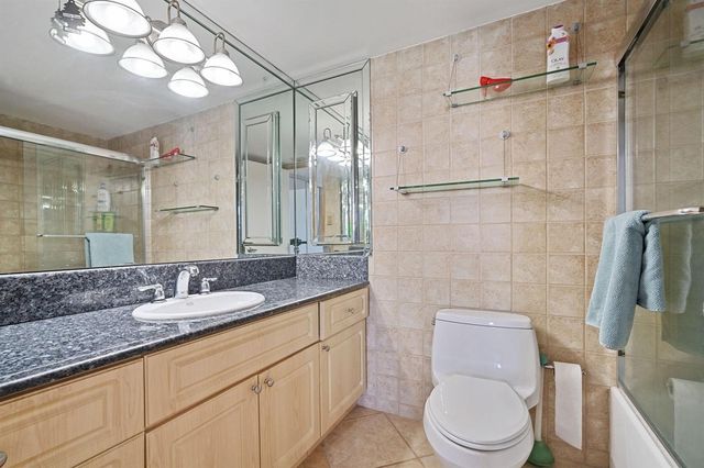18021 Biscayne Boulevard 504, Aventura, FL 33160